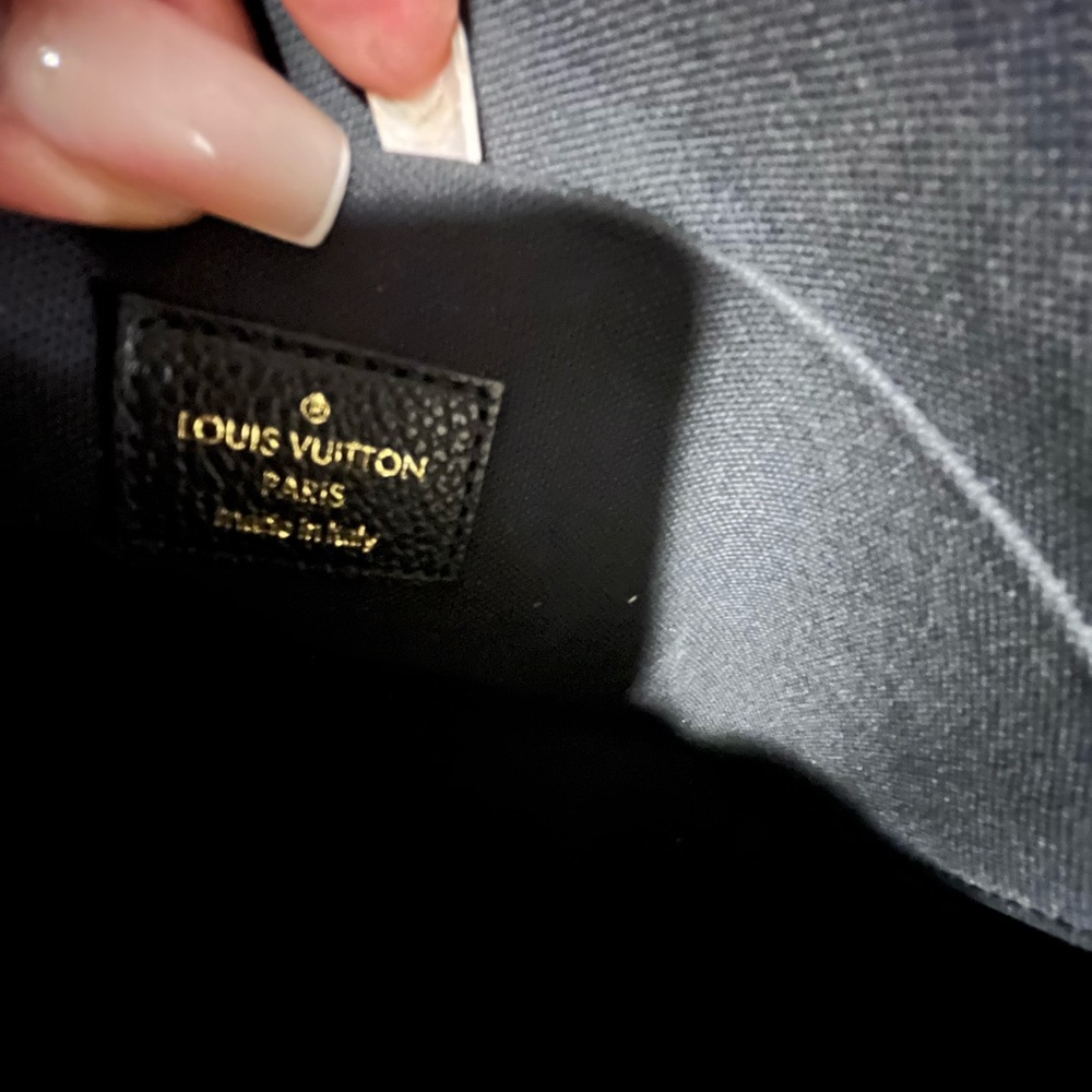 Louis Vuitton Feliche a pouch w/ gold chain - Picture 4 of 8